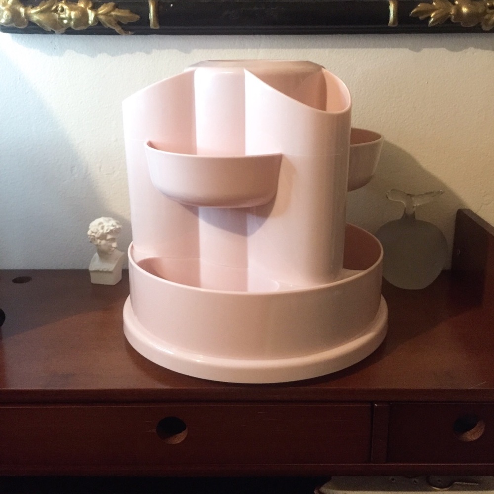 NWOT Pale Pink Rotating Makeup Organizer